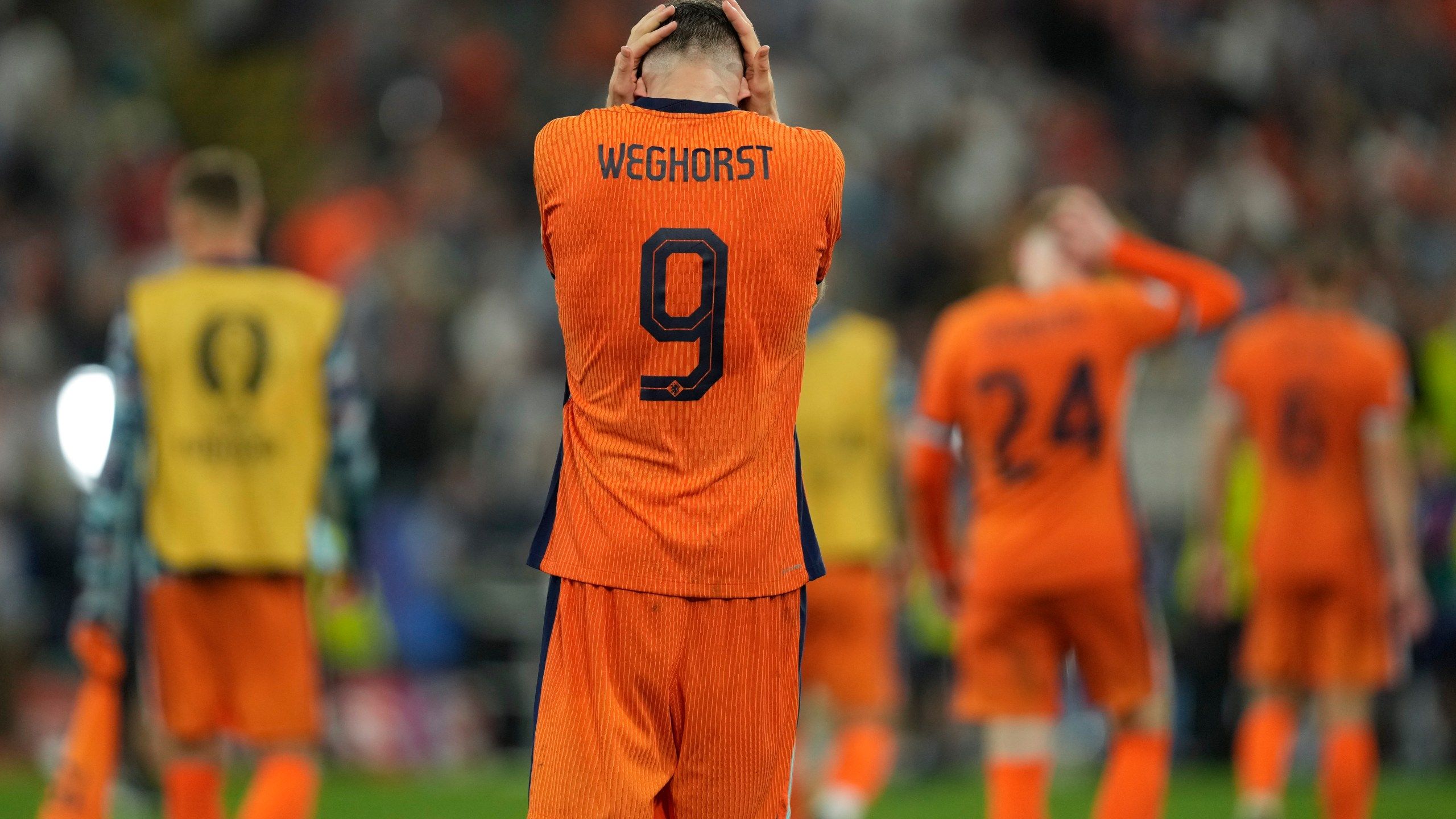 2560x1440 Deflated Dutch see dream of a first European title in 36 years slip away as coach disputes penalty