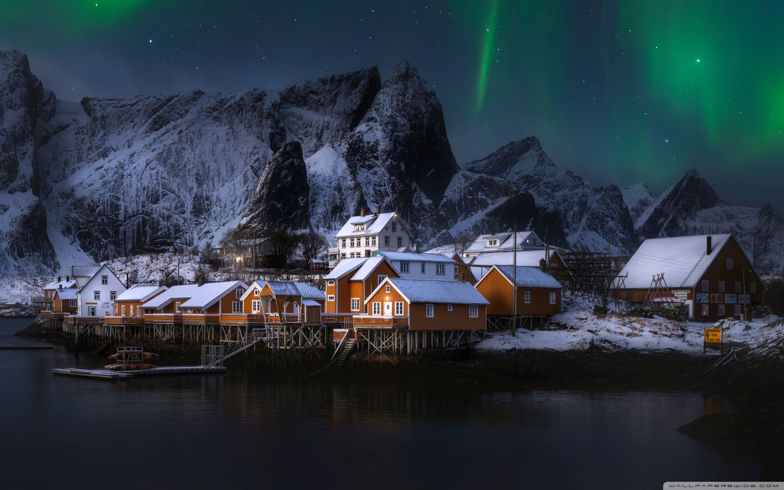 2560x1600 Beautiful Winter Night Landscape 4K UHD Wallpaper for UltraHD Desktop and TV : Widescreen and UltraWide Display : Dual Monitor : Smartphone and Tablet Devices