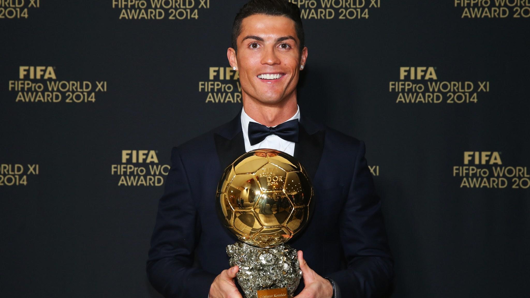 2048x1152 Wallpaper Cristiano Ronaldo, the winner, Cristiano Ronaldo, Winner, footballer, The FIFA Ballon, Golden ball for mobile and desktop, section спорт, resolution 2048x1152
