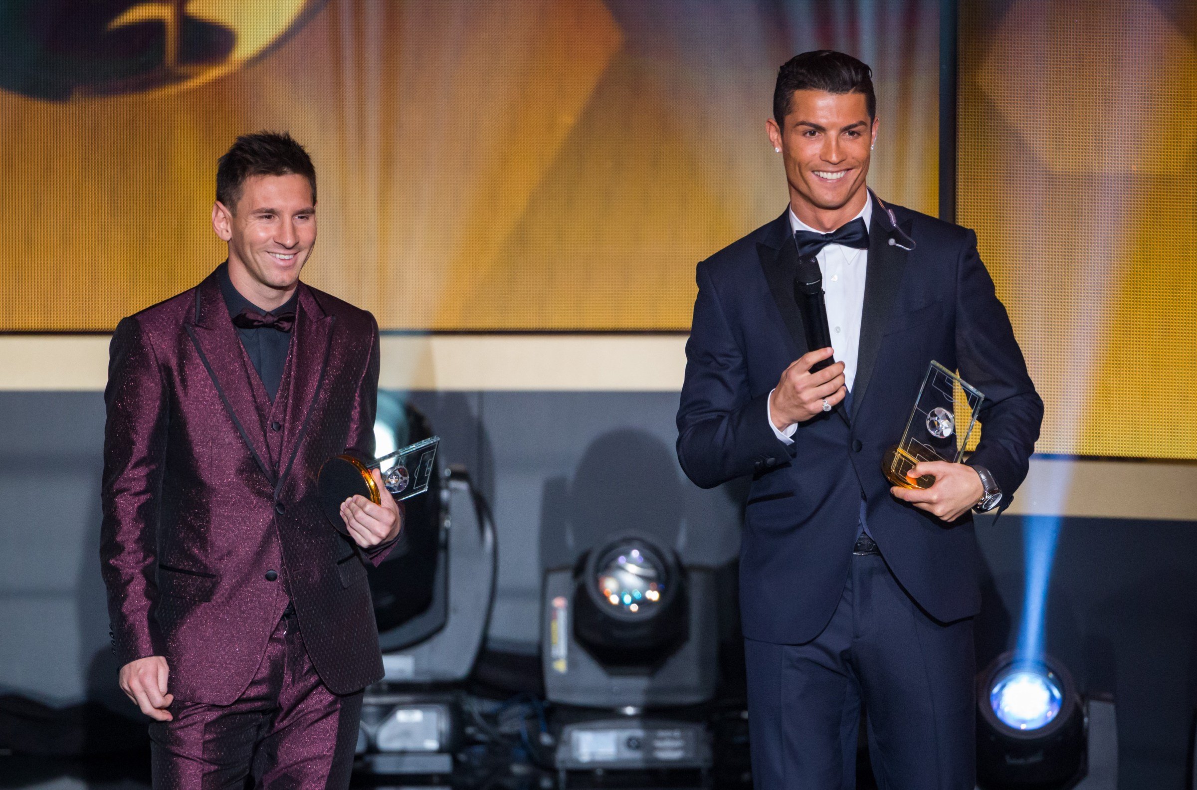 2400x1584 Cristiano Ronaldo Wins 2014 Ballon D'Or; Lionel Messi Runner Up