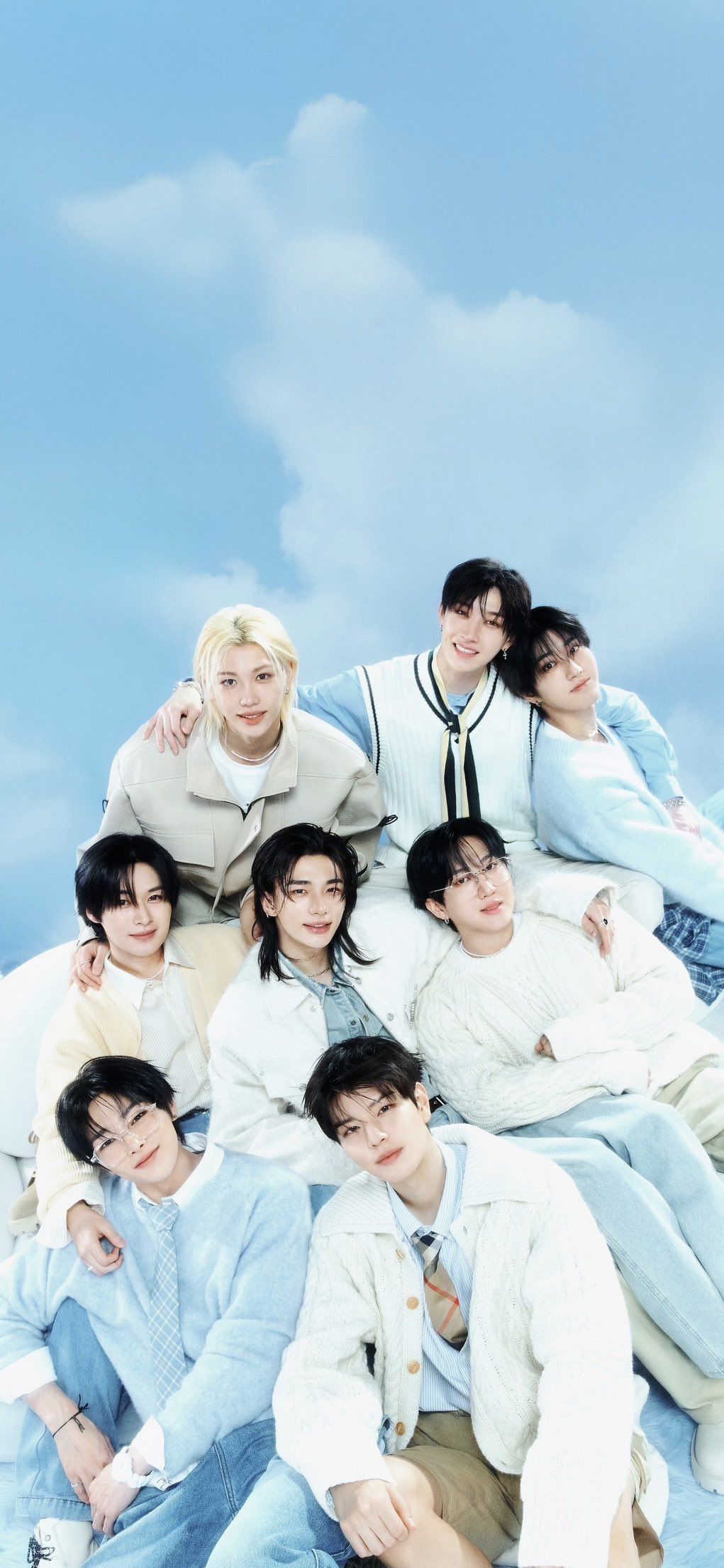 1021x2212 Stray Kids 2025 Wallpaper