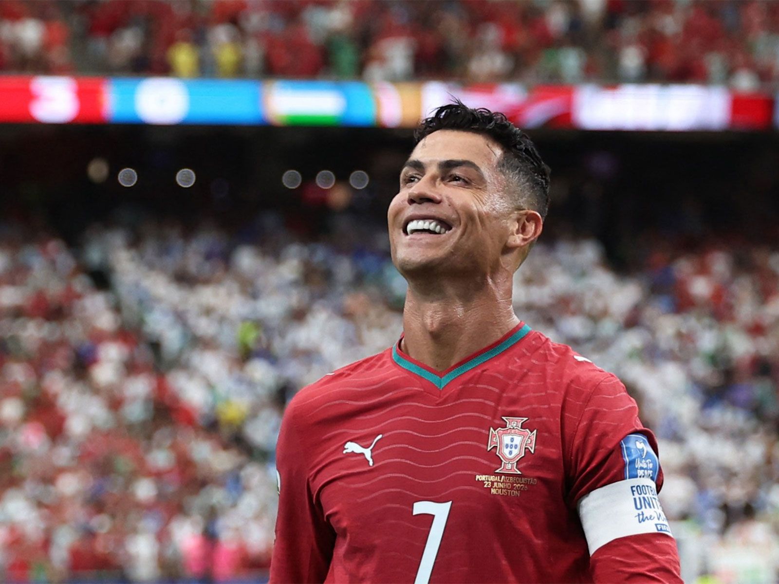 1600x1200 FIFA World Cup 2026: Ronaldo says facing Messi would be awesome after Portugal win over Uzbekistan