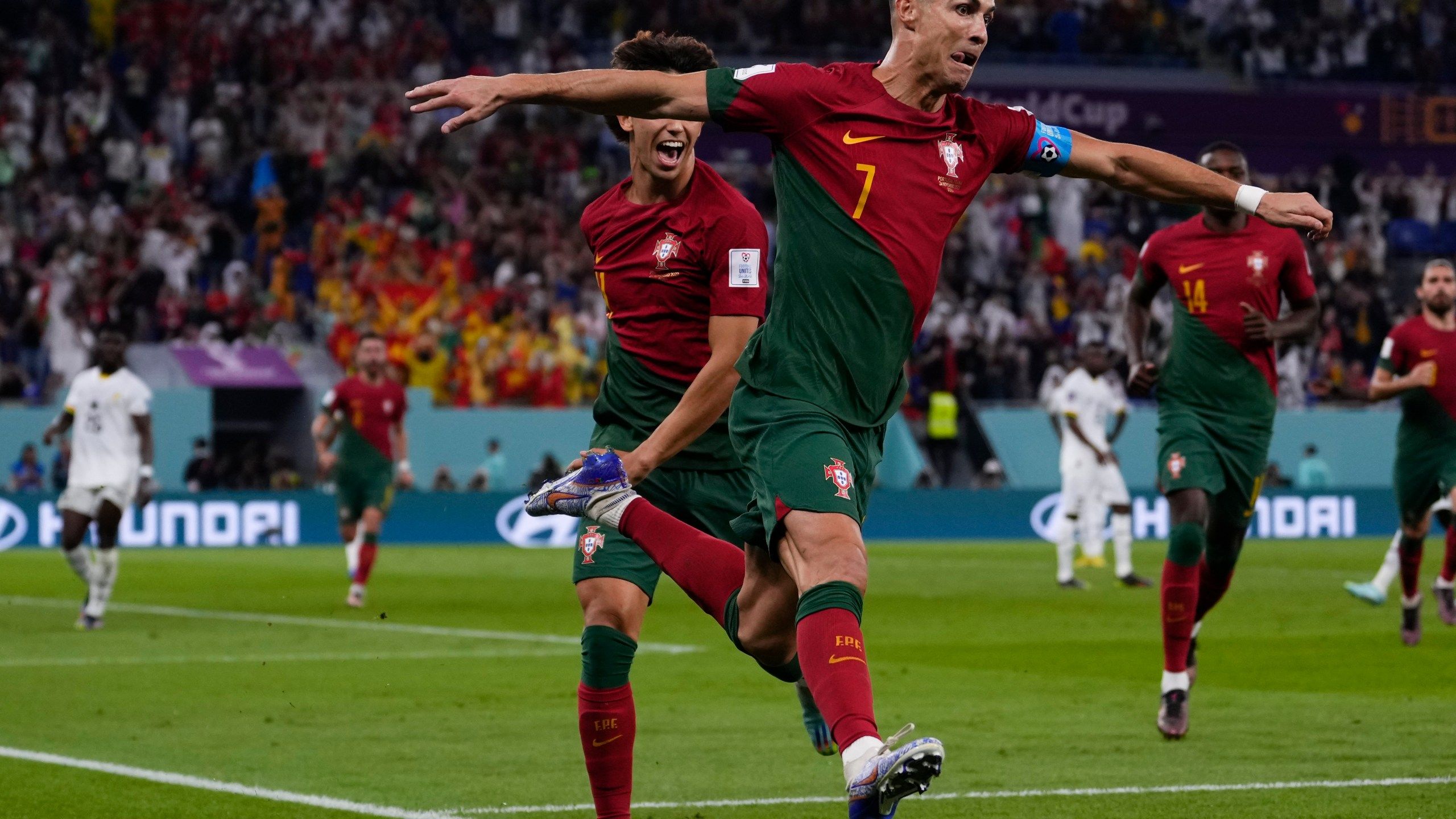 2560x1440 Ronaldo Makes World Cup History, Portugal Beats Ghana 3 2