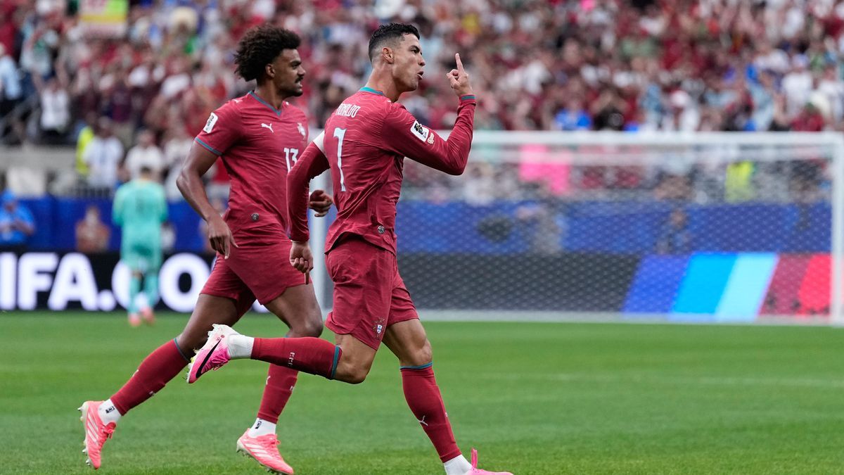 1200x675 Ronaldo becomes first player to score in six World Cups with two goals against Uzbekistan -