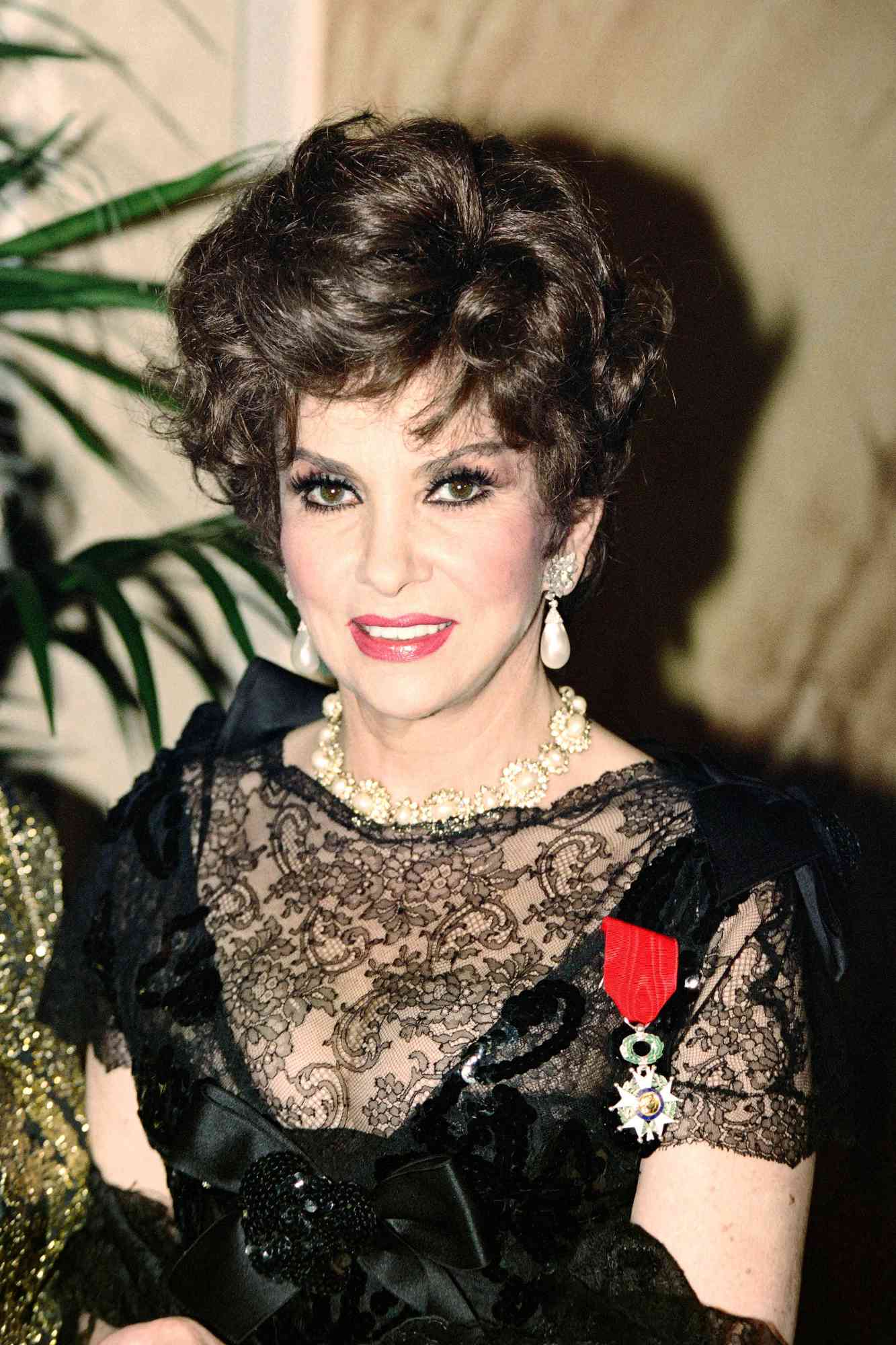1333x2000 Gina Lollobrigida Wallpaper