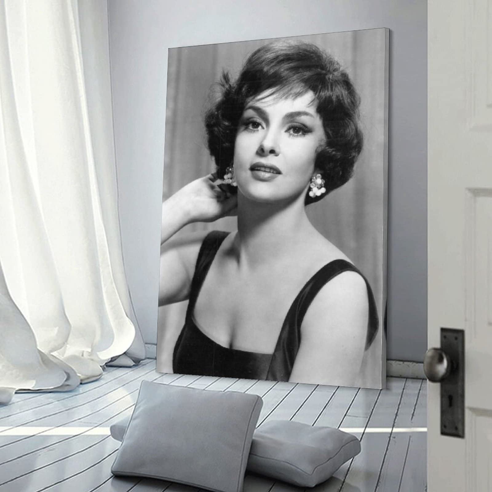 1600x1600 Amazon.co.jp: Gina Lollobrigida Gina Lollobrigida Actress Retro Print Poster Canvas Wall Art Picture Painting Modern Art Wall Picture Sofa Background Painting 20x30inch(50x75cm)