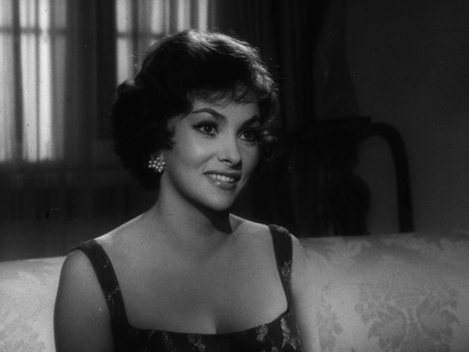 1600x1200 Pre Opening Event Of The 80th Venice International Film Festival Dedicated To Gina Lollobrigida