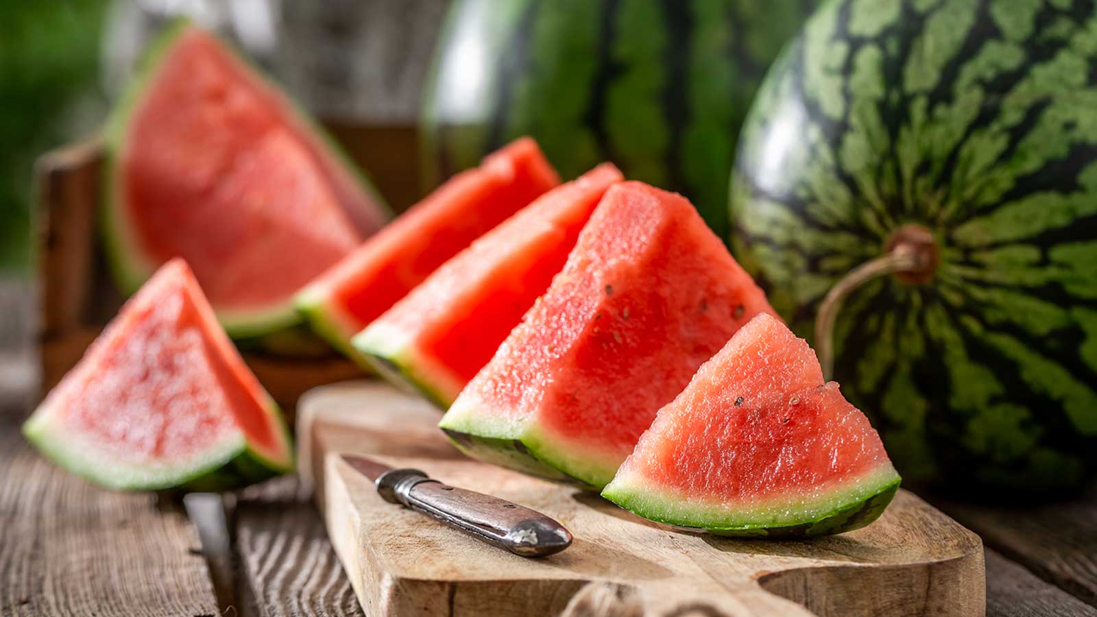 1600x900 How to save watermelon seeds: expert tips. Homes and Gardens