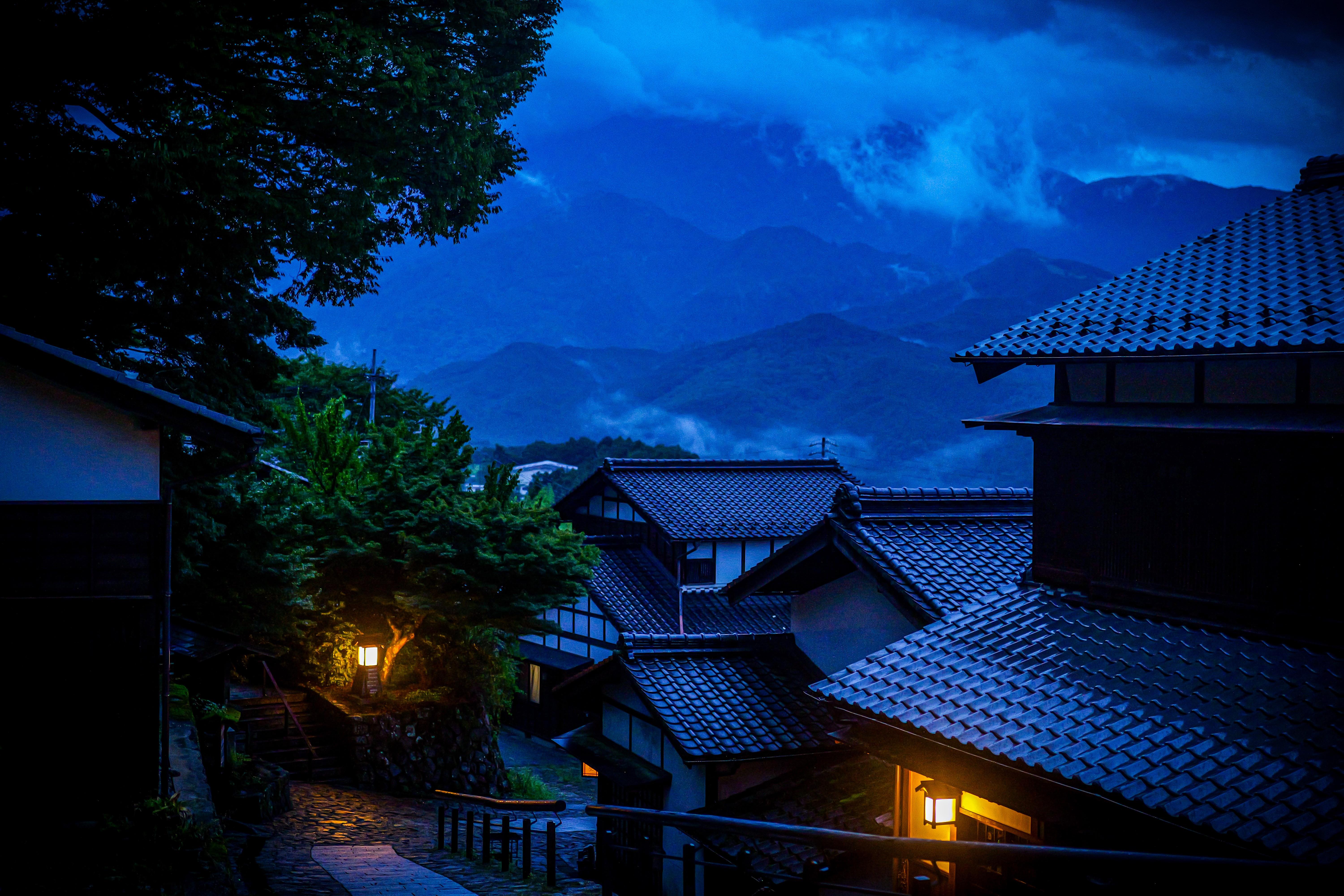 6000x4000 Nightime across Japan