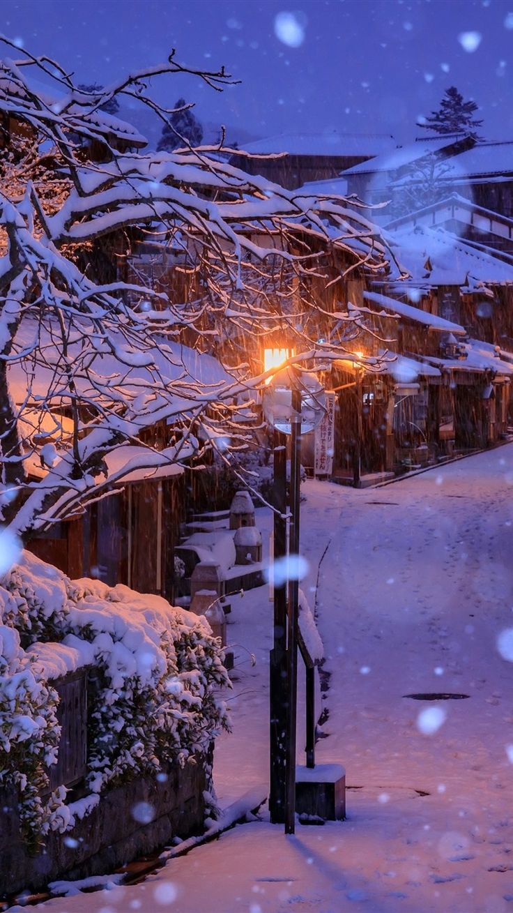 736x1309 Snow Covered Town in Kyoto, Japan at Night. Kyoto winter wallpaper, Winter japan wallpaper, Kyoto