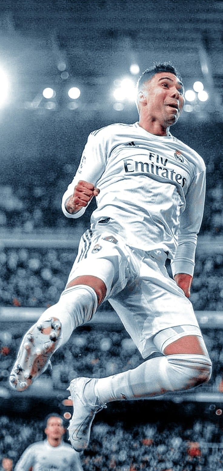 736x1553 Casemiro 2022 Wallpaper