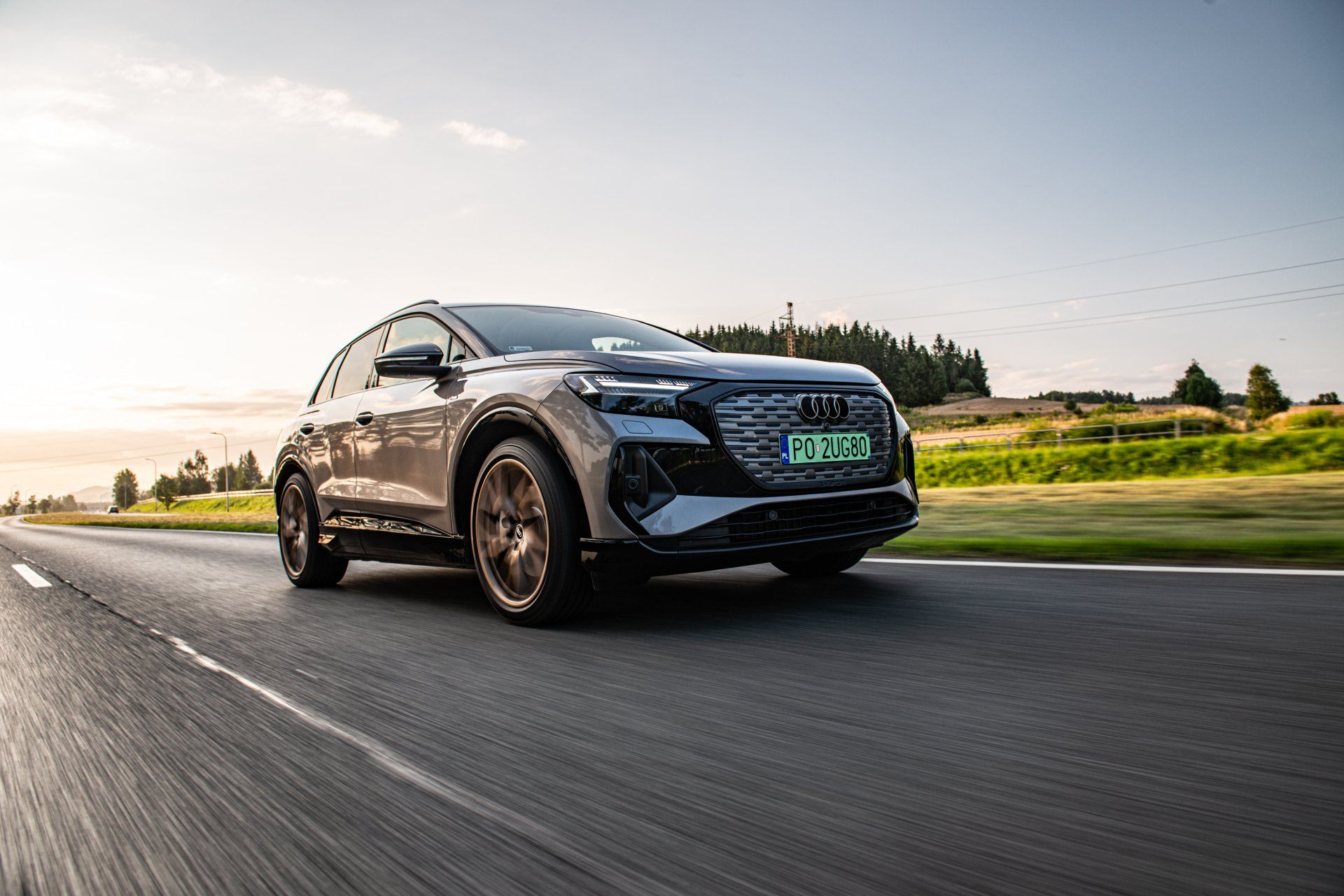 1920x1281 Download Electric Car SUV Audi Q4 Vehicle Audi Q4 E Tron Audi HD Wallpaperx2002