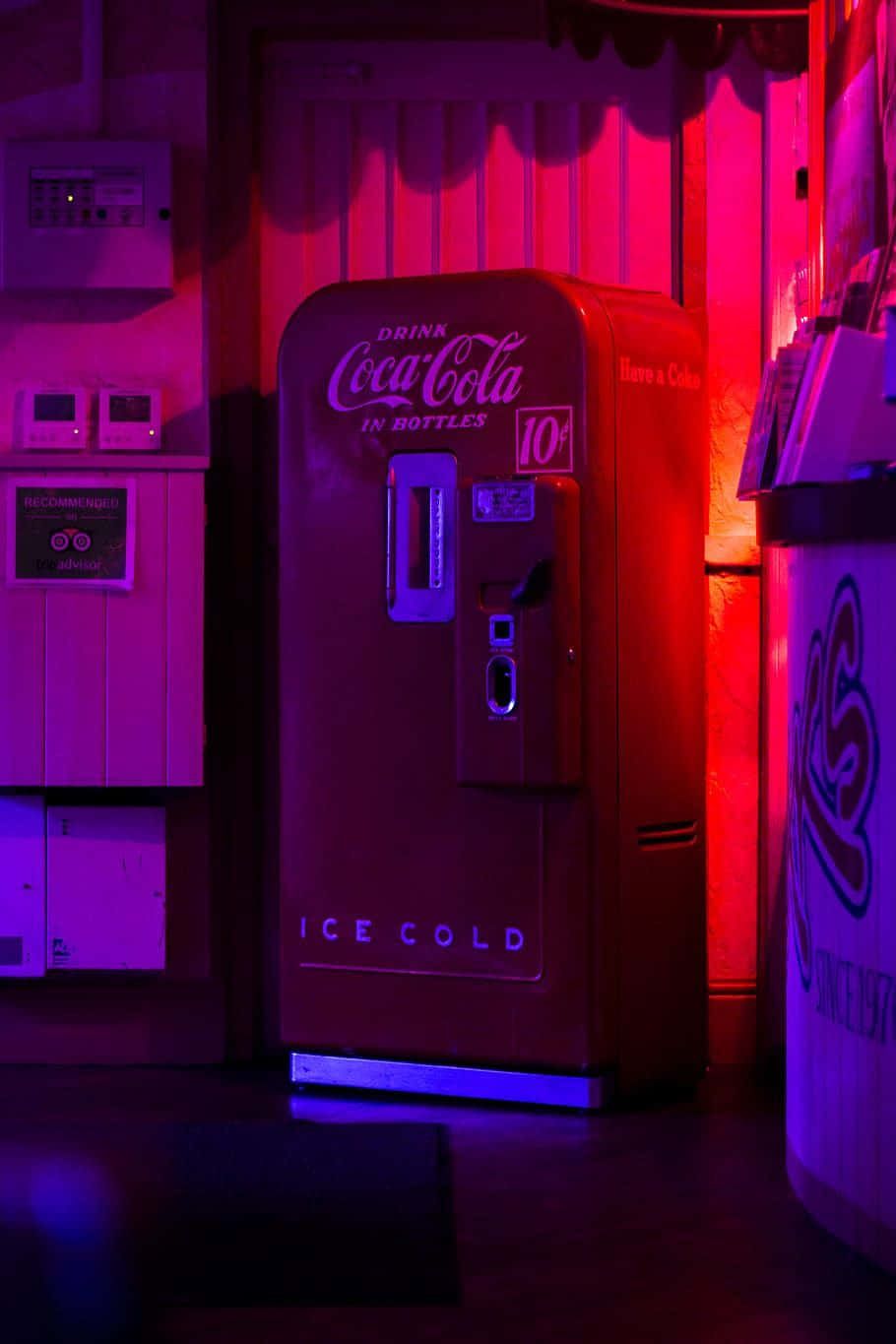 910x1365 Download Retro Diner Coca Cola Wallpaper