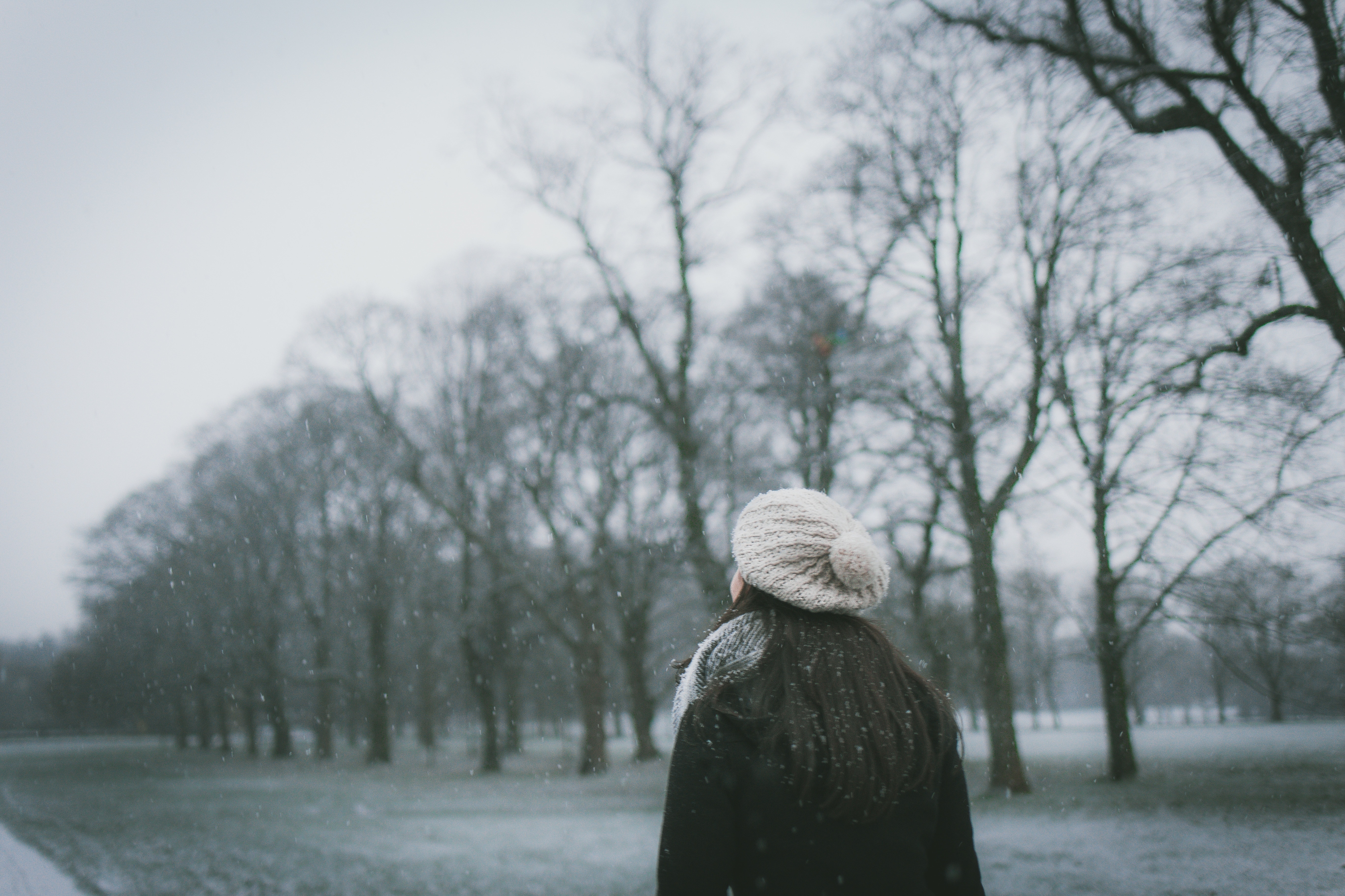 5472x3648 Winter, Snow, Sadness, Girl, Cold, beauty, beautiful woman free image