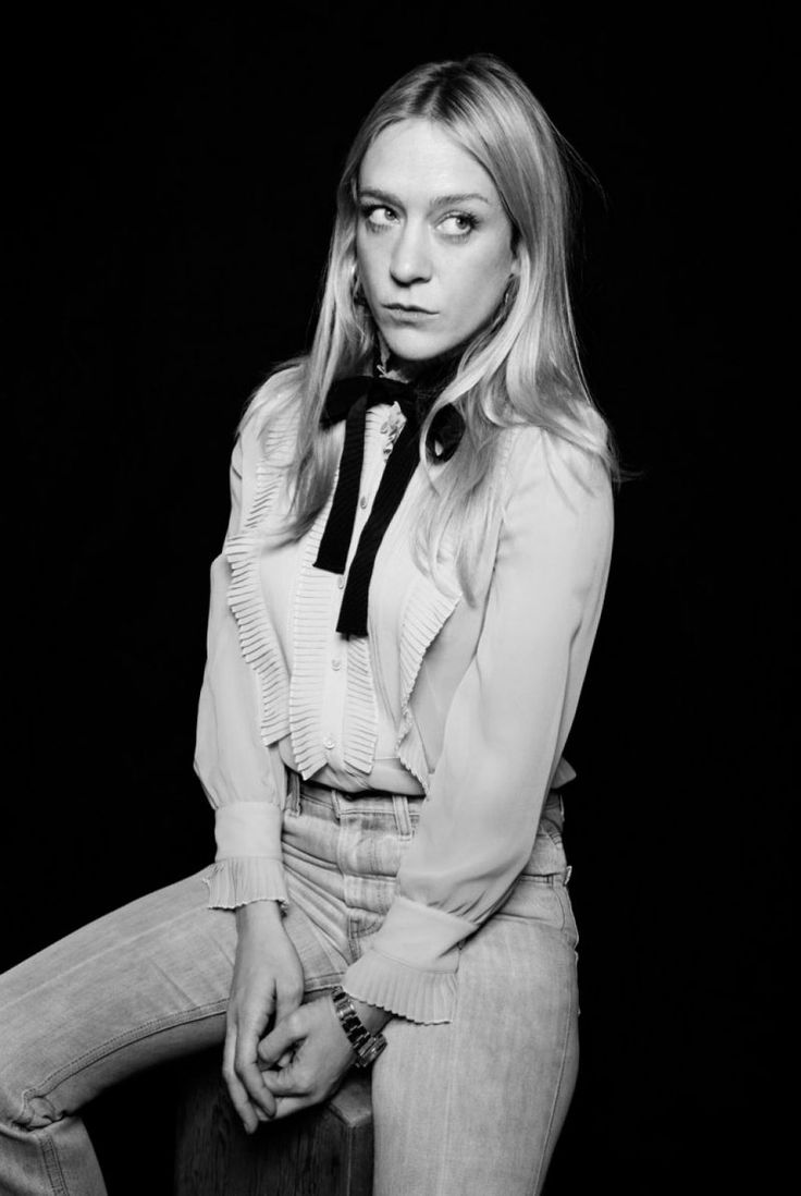 736x1098 A Guide To Cool : Chloë Sevigny