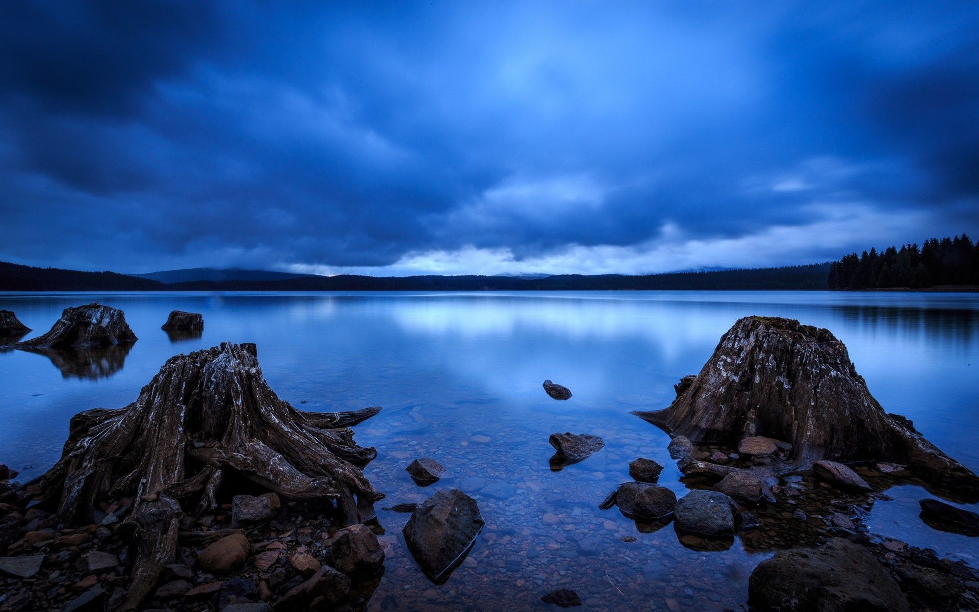 1920x1200 Aesthetic Sky On The Lake