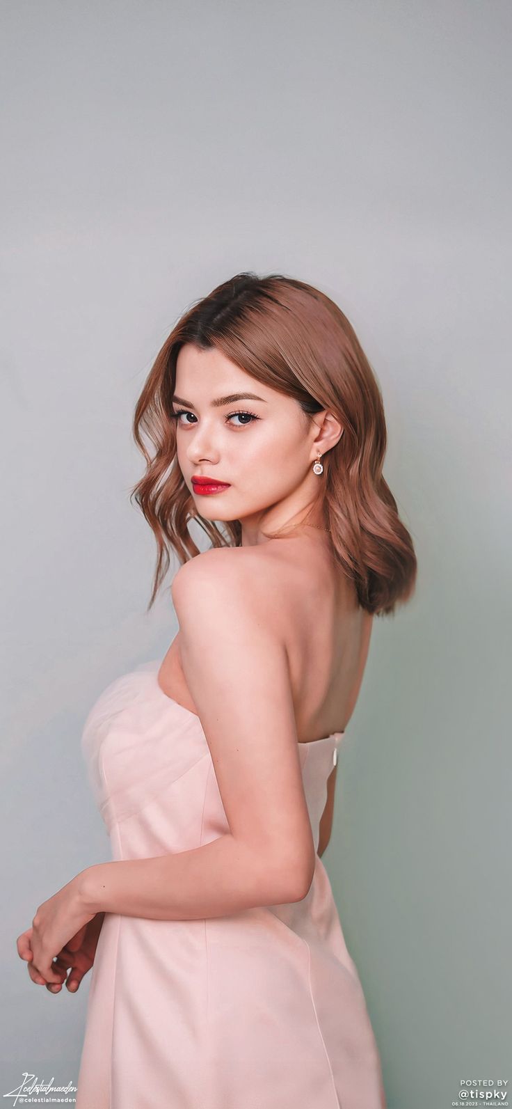 736x1593 Becky Armstrong Wallpaper