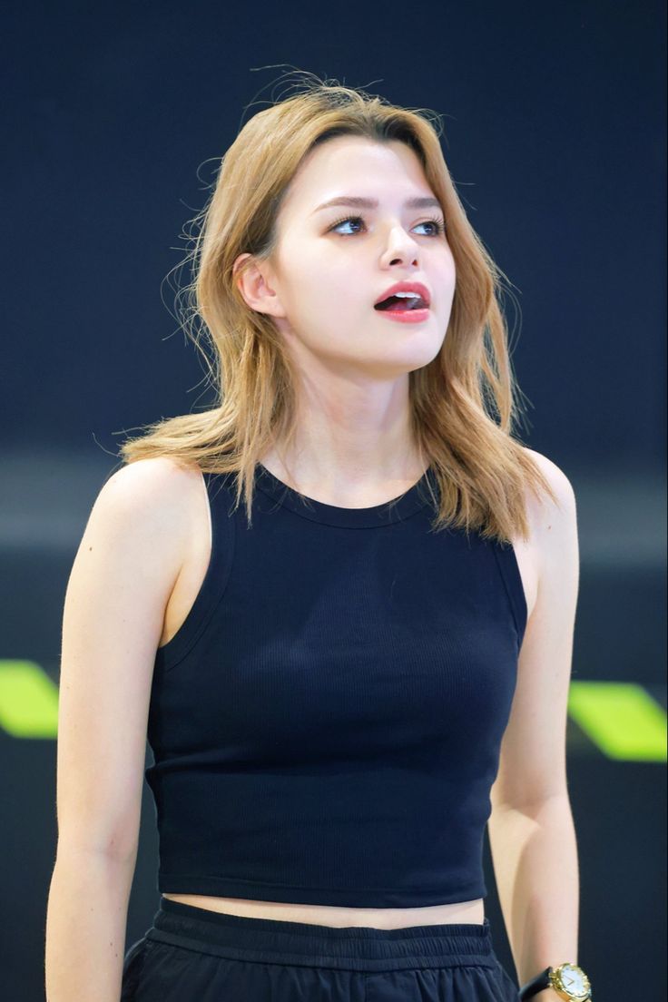 736x1104 BECKY MixOfFashionLover #DGxBecky