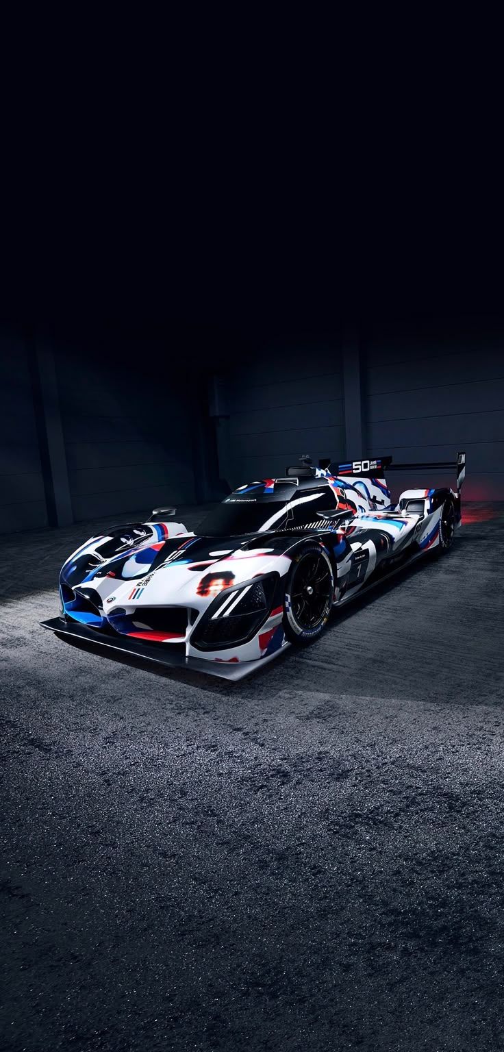 736x1536 M Hybrid V8