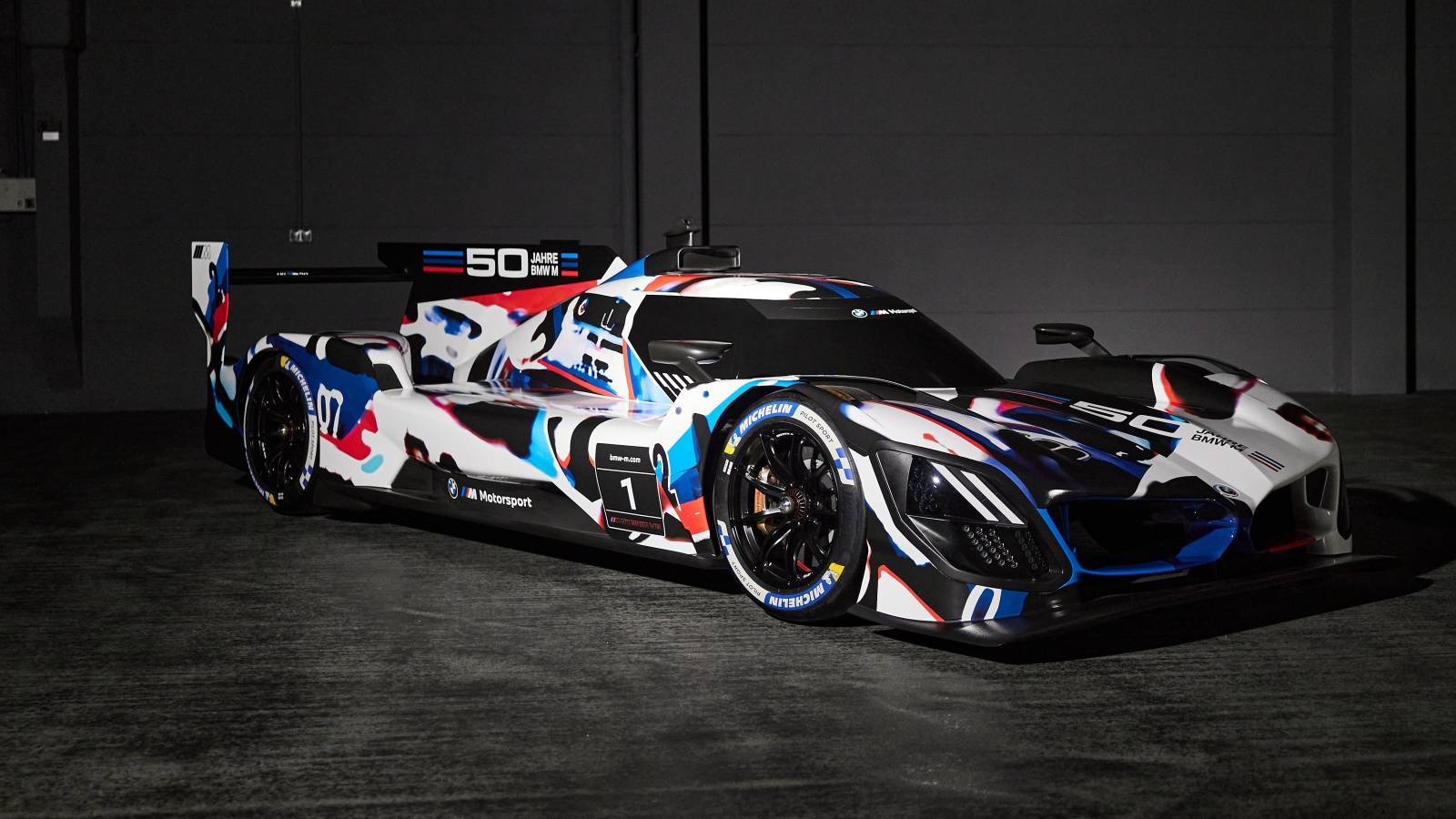 1600x900 A New Era For BMW As They Unveil The M Hybrid V8