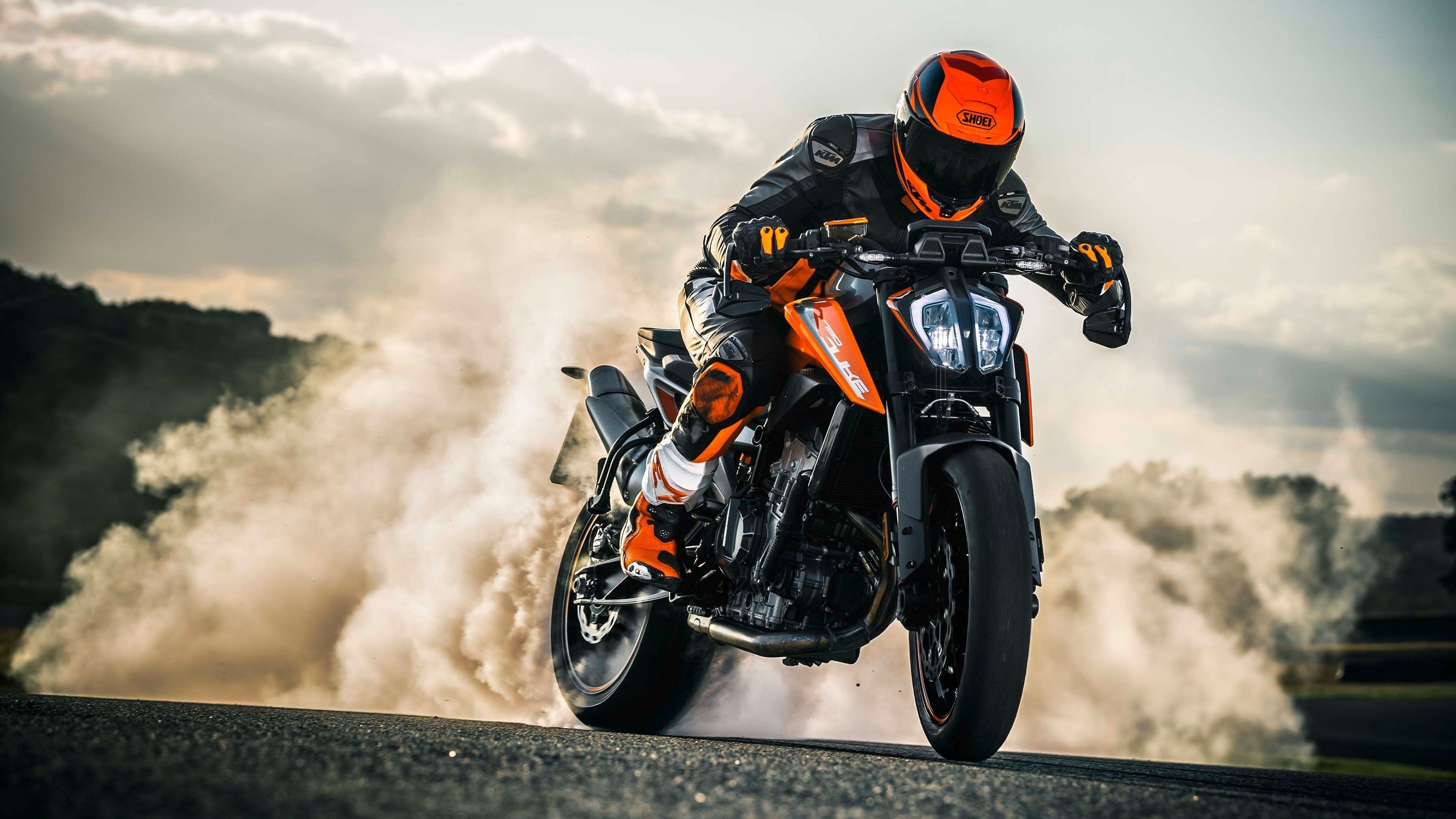3840x2160 KTM Duke Bike Wallpaper