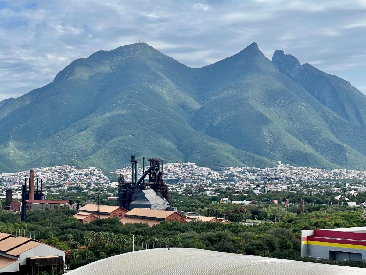 1200x900 INDUSTRIAL STYLISH 3 BR. APARTMENT & CITY VIEWS IN FRONT OF PARQUE FUNDIDORA & ARENA MTY MONTERREY