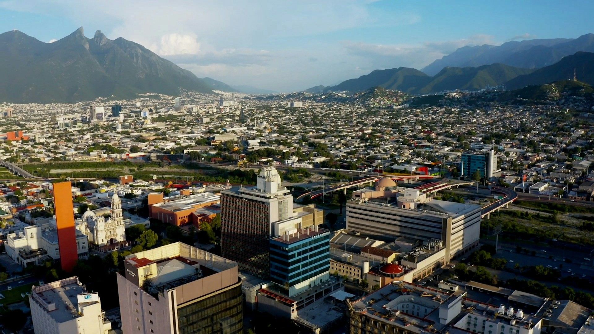 1920x1080 Best Mountains, Food and Culture Near Estadio Monterrey