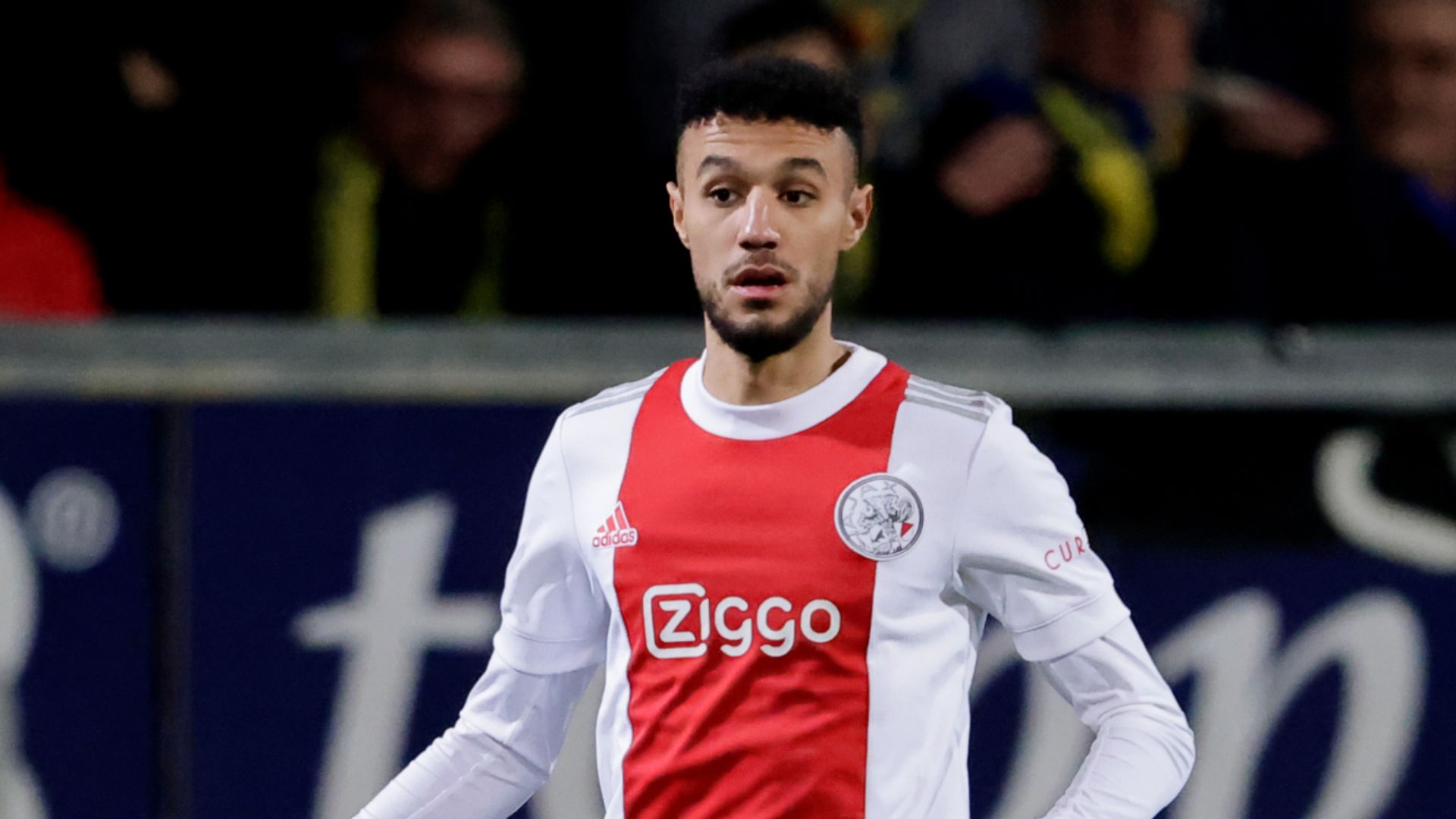 1920x1080 Mazraoui 'not even close' to reaching Barcelona agreement. Stadium Astro English