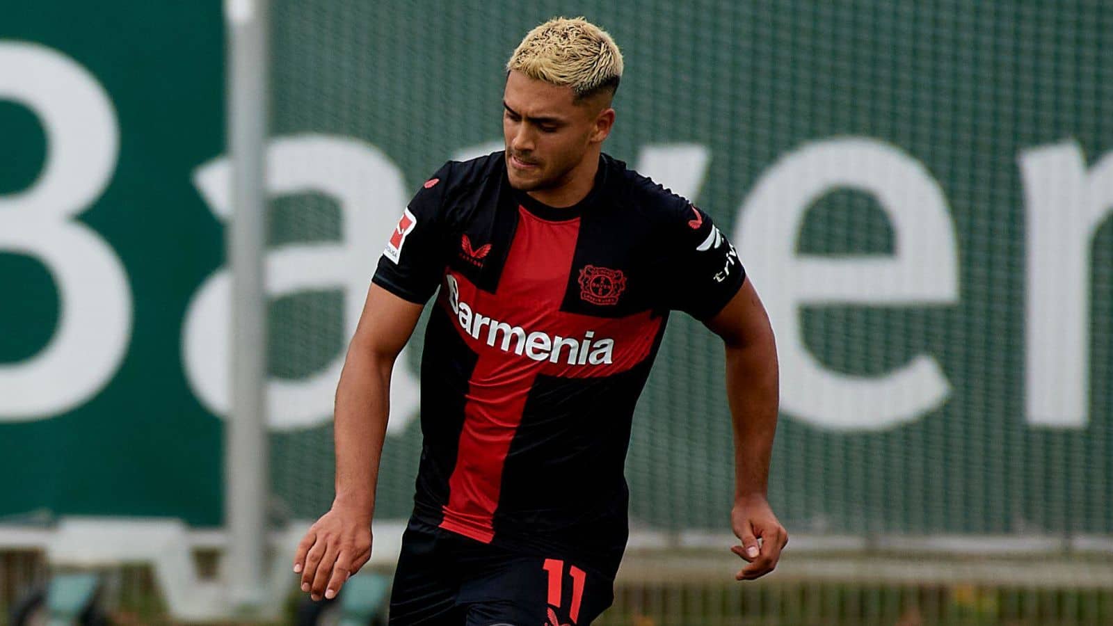 1600x900 End in sight for sensational Leeds transfer saga as midfield star arrives to sign 'lucrative' deal
