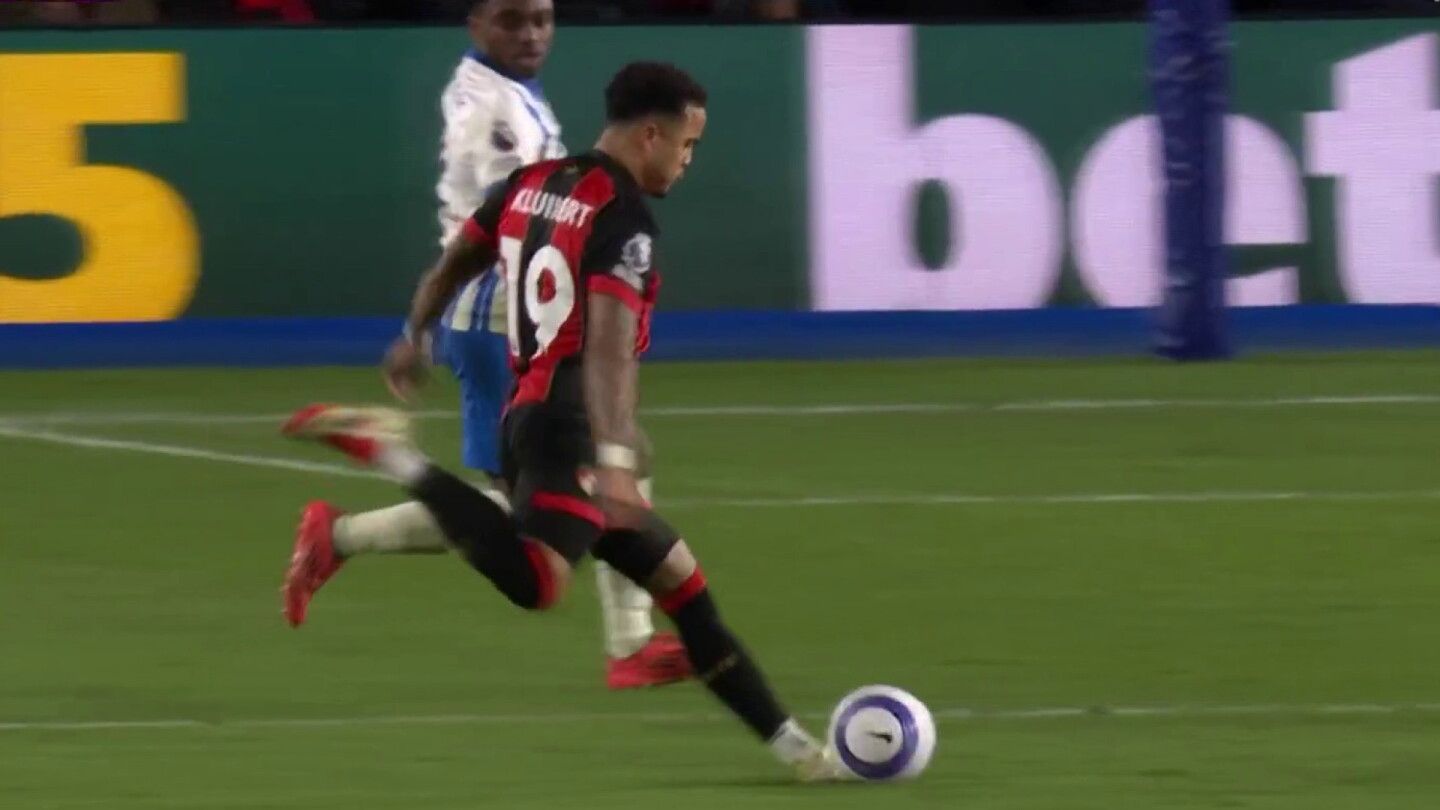 1440x810 Kluivert's screamer brings Bournemouth level