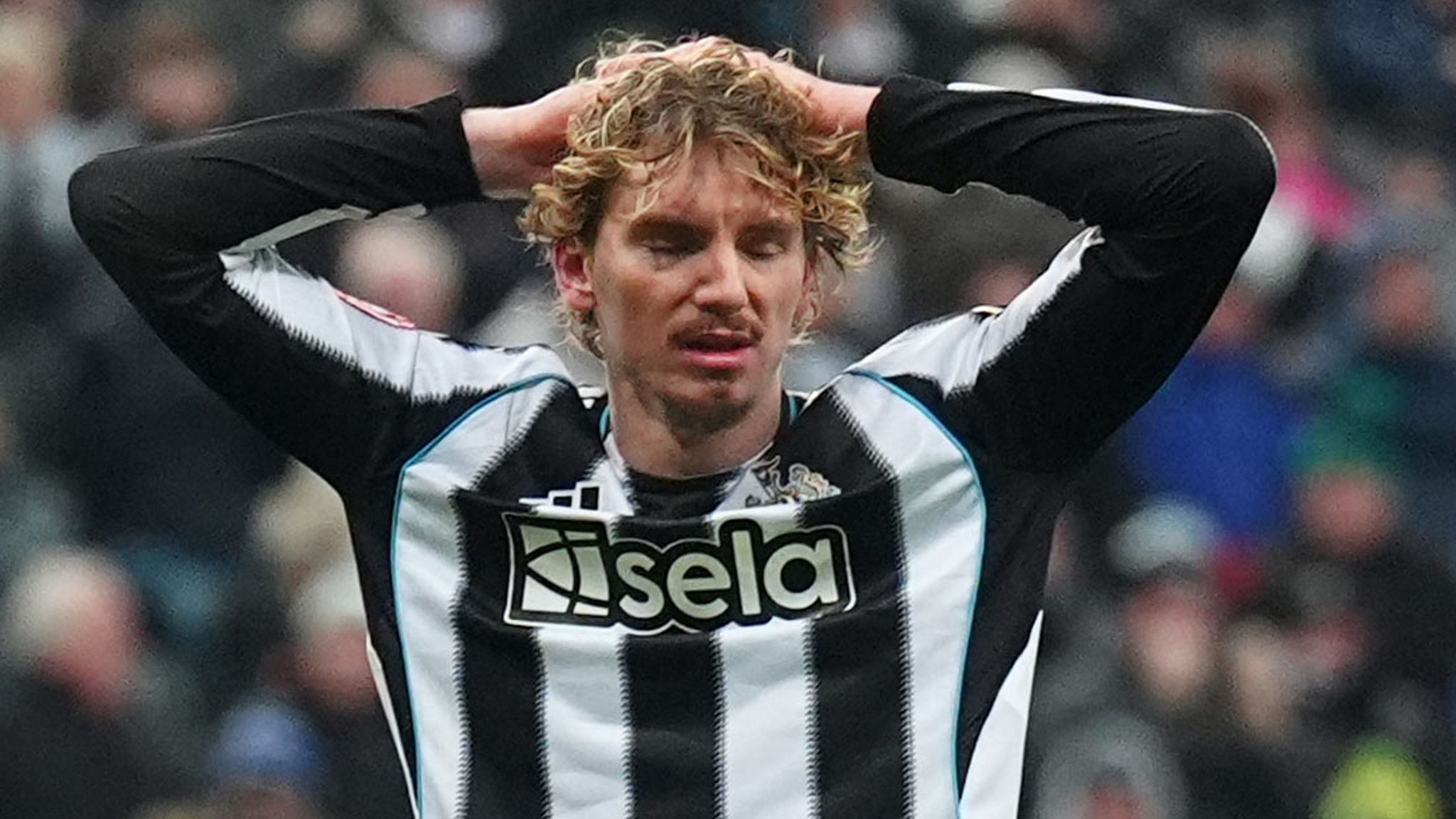2048x1152 Nick Woltemade struggling to fill Alexander Isak void at Newcastle and misses