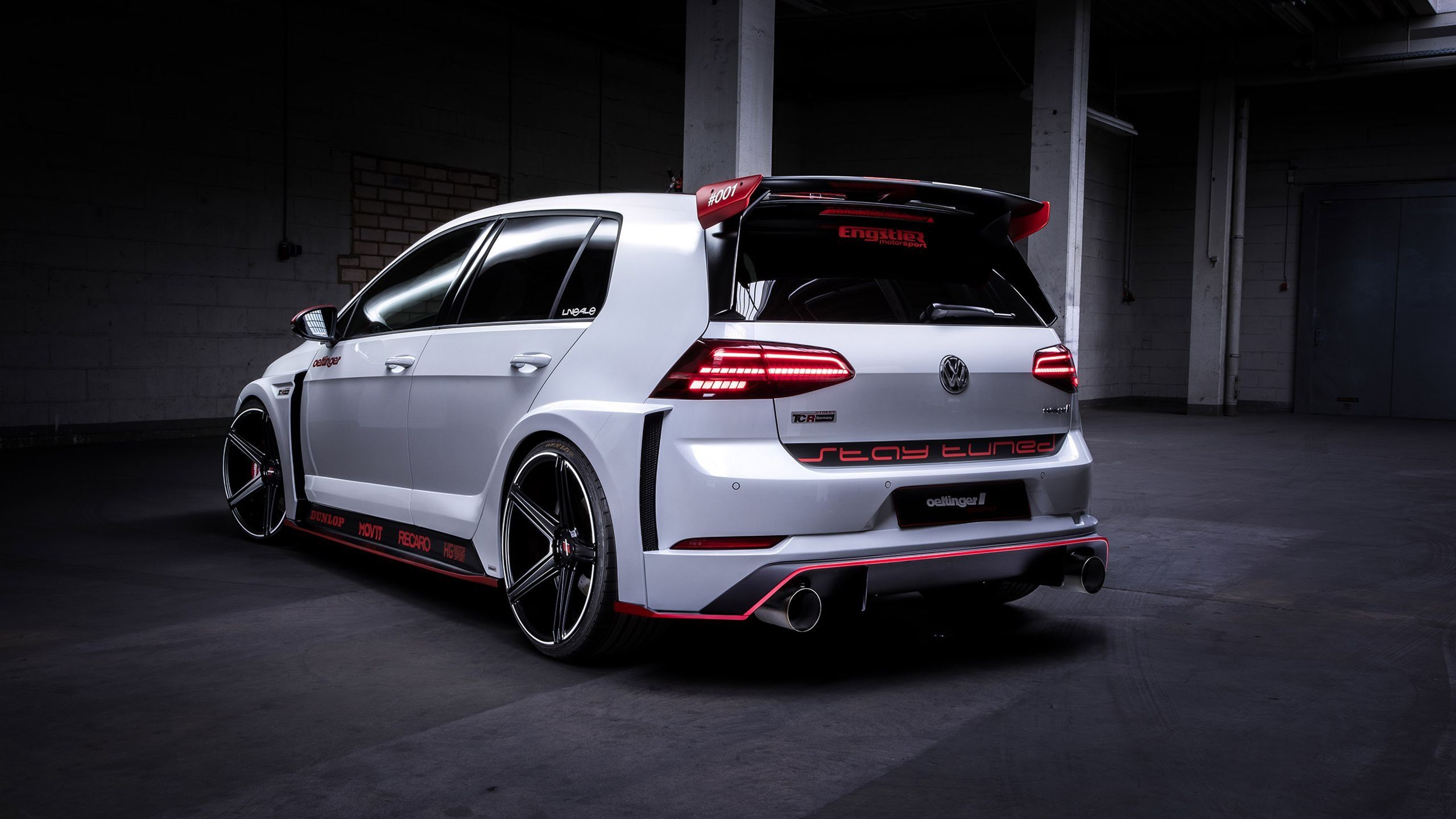 2560x1440 Volkswagen Golf Wallpaper