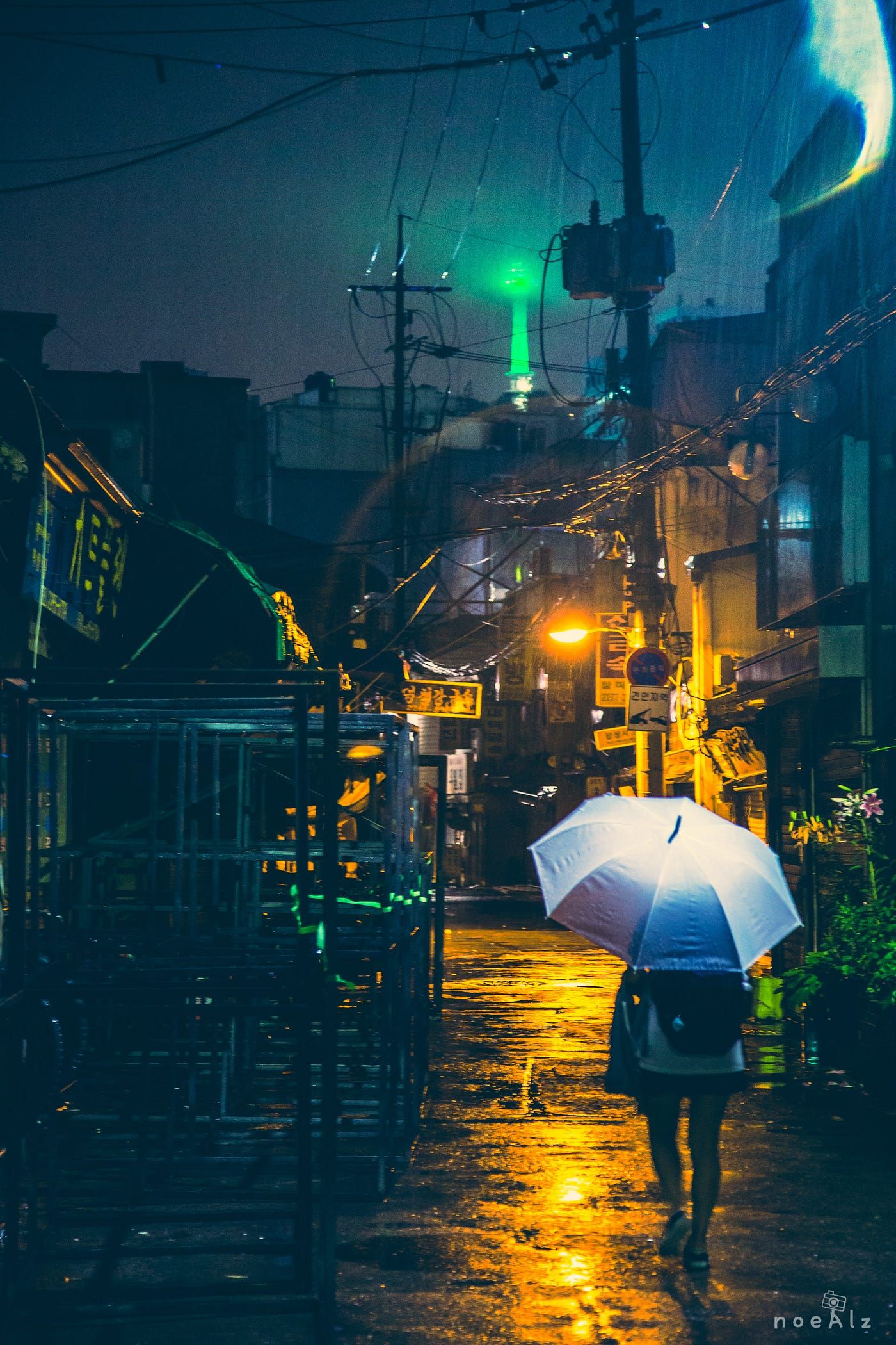 1400x2100 I photograph rainy Seoul nights. Hello, I am a photographer living in.