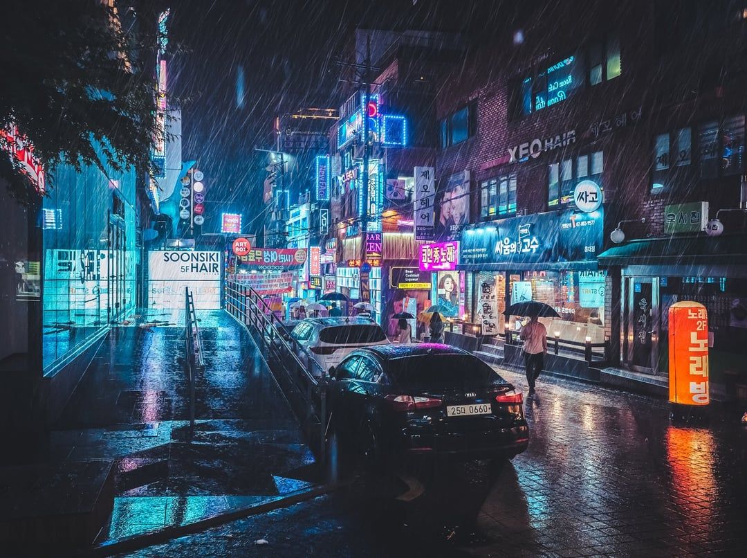 1080x806 I was in Seoul during the Monsoon season and I took this photo of the city
