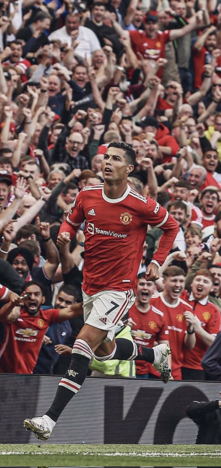 736x1553 Cristiano Ronaldo Manchester United 2021 Wallpaper Mobile. Ronaldo united wallpaper, Ronaldo wallpaper man utd, Ronaldo