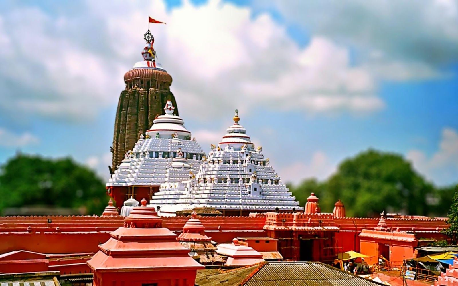 1600x1000 Jagannath Puri Temple Beautiful Connection to God Photo