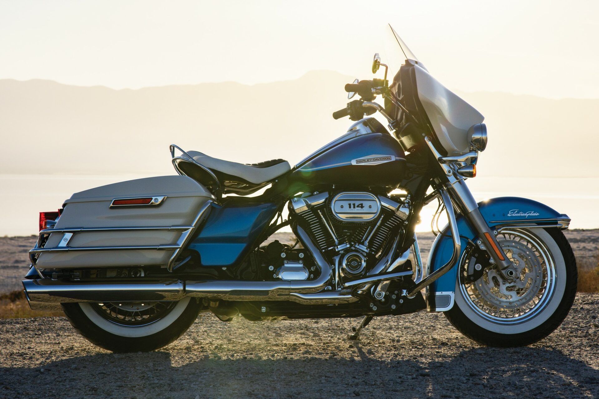 1920x1280 Electra Glide Revival • Thunderbike