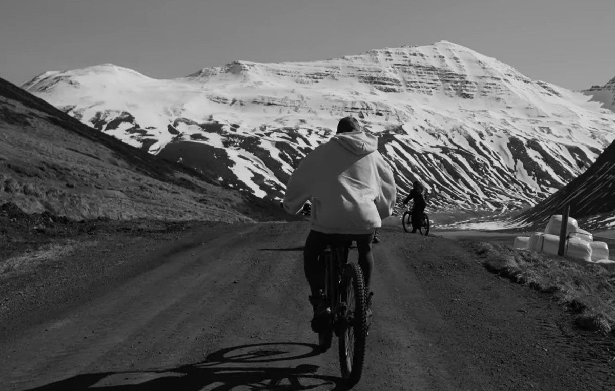 1200x763 Justin Bieber in North Iceland for new video and album. Visit North Iceland