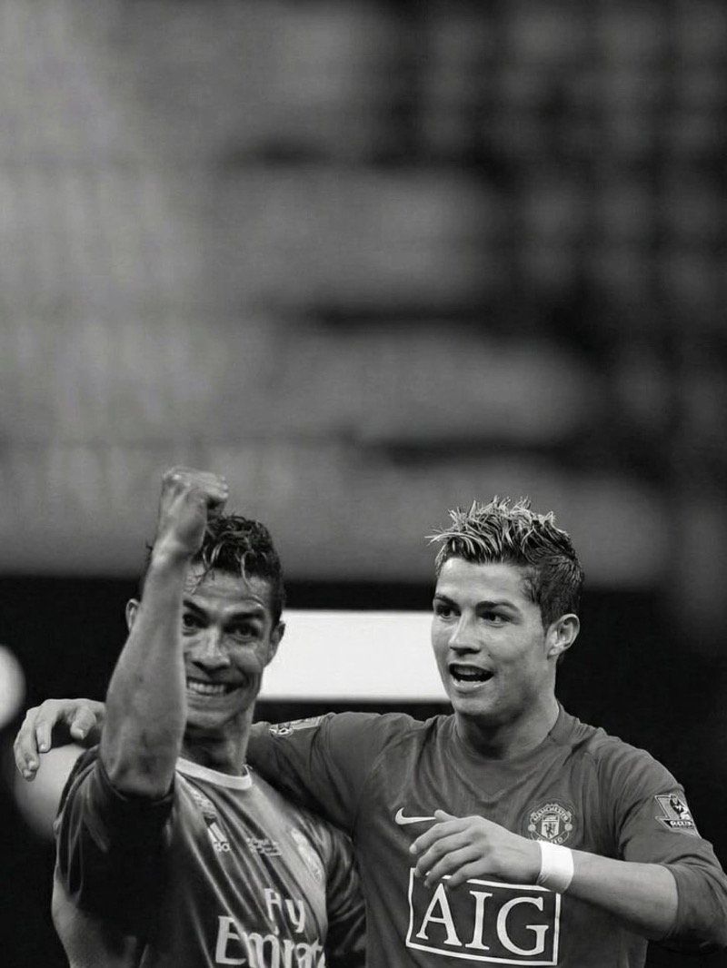 800x1066 Young Cristiano Ronaldo at Manchester United Football Wallpaper