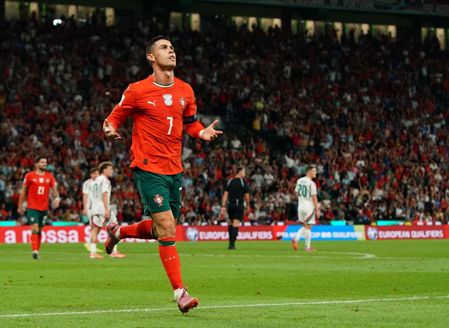 1536x1124 Cristiano Ronaldo : the odyssey of the boy from Madeira who became a billionaire