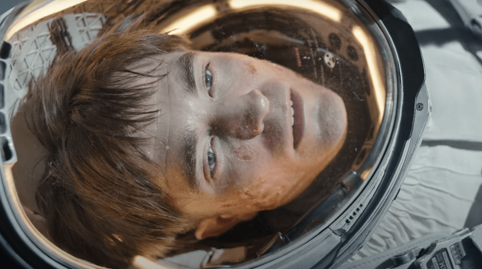 1590x889 Mickey 17' Pattinson Can't Stop Dying In Bong Joon Ho's Sci Fi Comedy