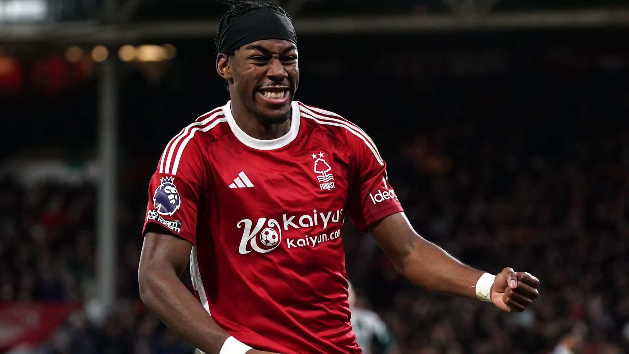 2048x1152 Anthony Elanga: Newcastle open transfer talks with Nottingham Forest over Sweden international. Transfer Centre News