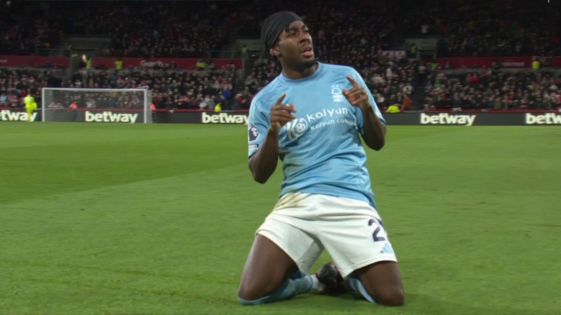 1920x1080 Elanga doubles Forest's lead over Brentford
