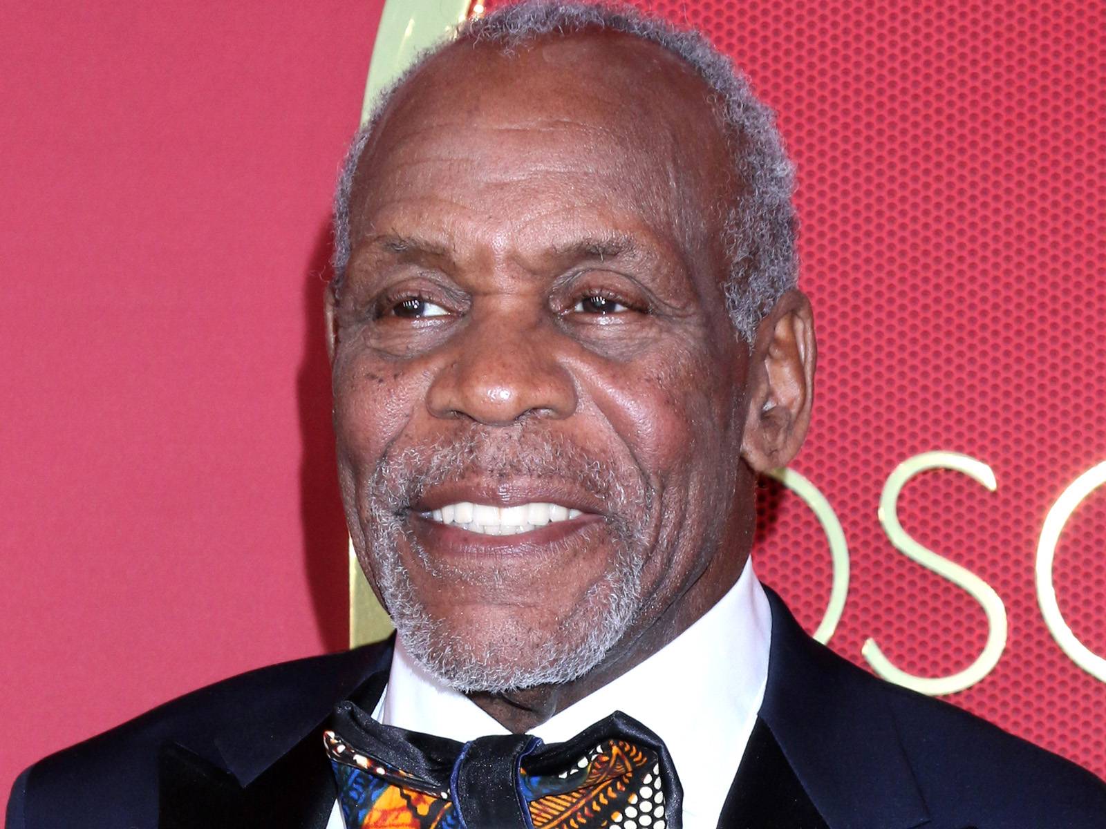 1600x1200 Lethal Weapon Star Danny Glover Reveals Alzheimer's Diagnosis