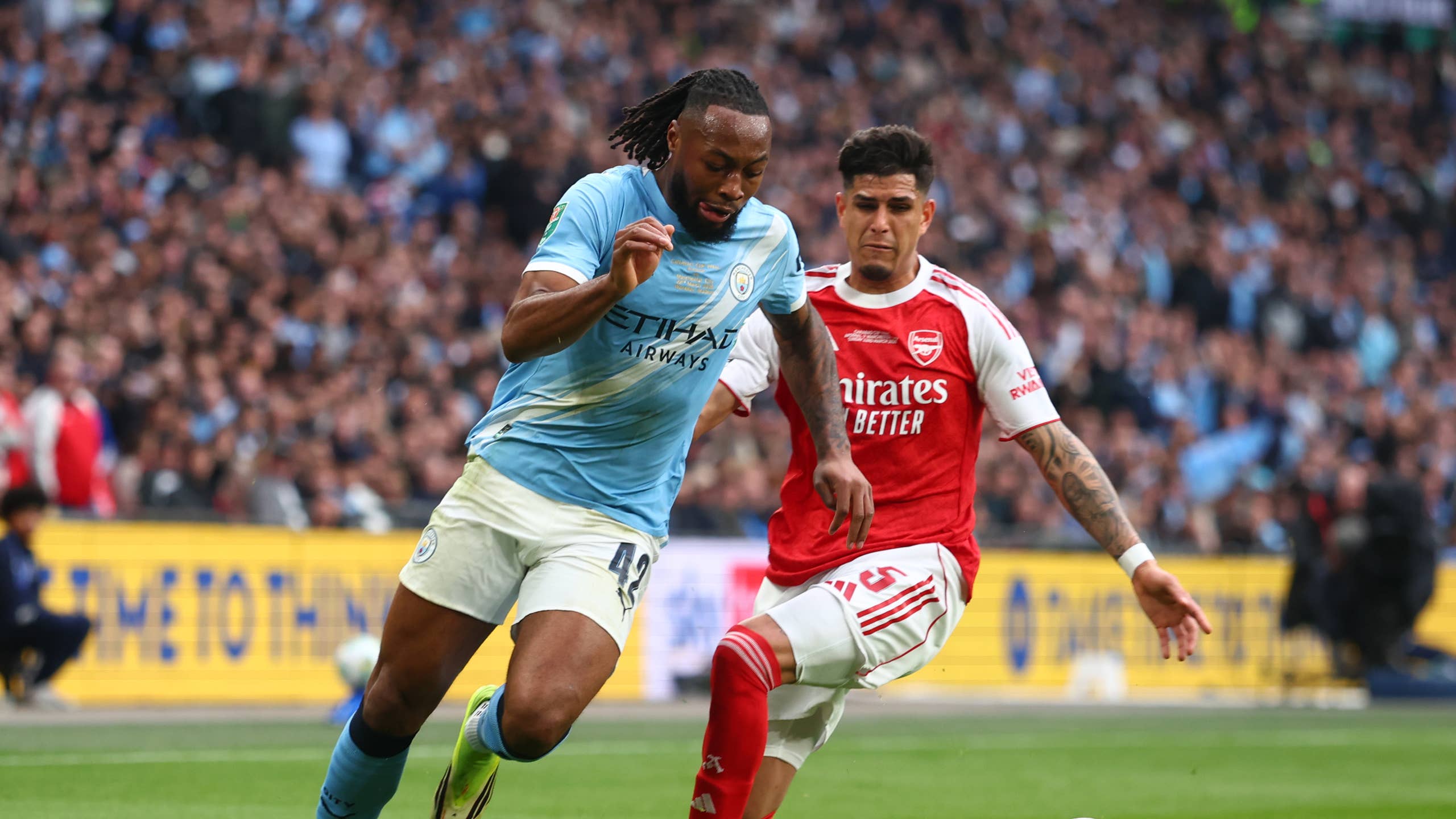 2560x1440 Antoine Semenyo Aims Dig at Arsenal's Piero Hincapie After Man City's EFL Cup Win