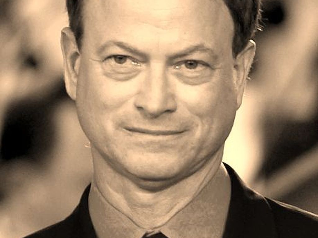 1024x768 Is Gary Sinise's net worth really $40 million dollars?