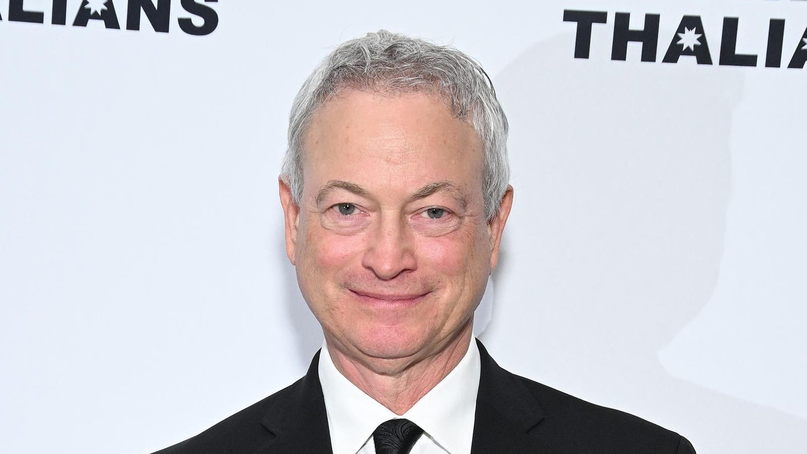 1600x900 Gary Sinise Honors Military And Late Son Who Served His Foundation