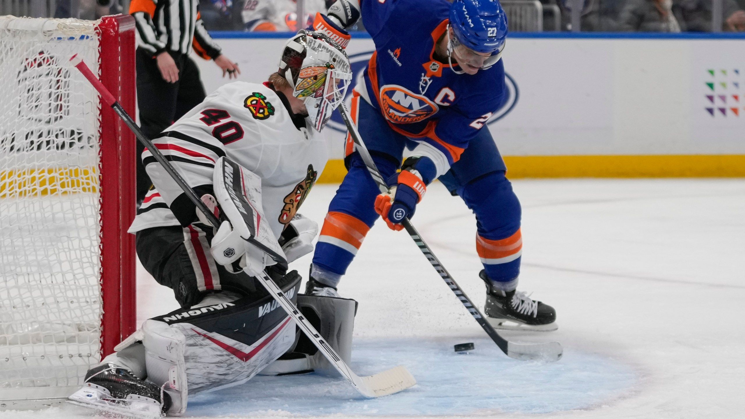2560x1440 Blackhawks Postgame Show: Blackhawks at Islanders: Arvid Söderblom pulled in Blackhawks' loss to Islanders. WGN Radio 720's Very Own