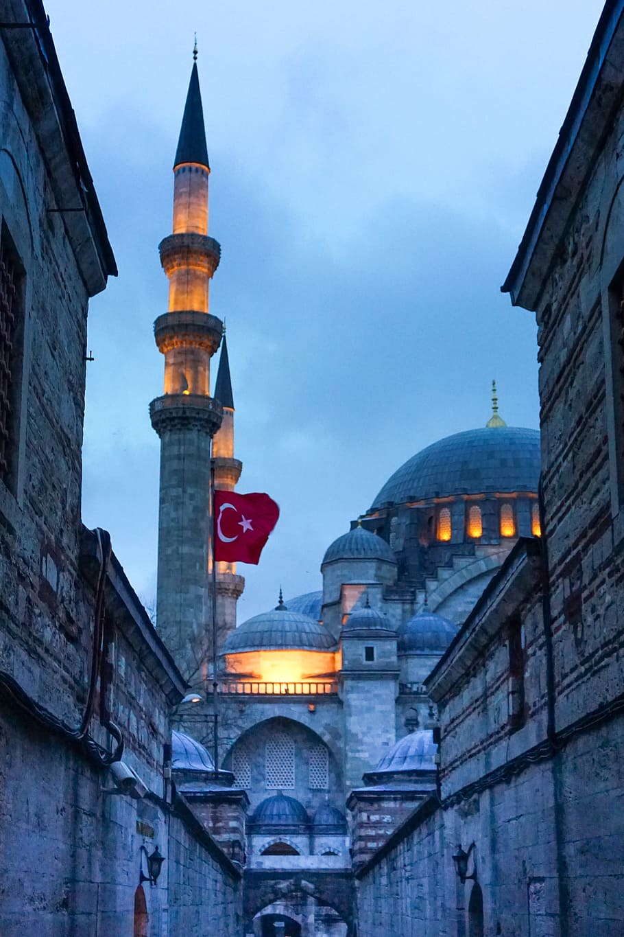 910x1365 mosque, turkey, minaret, istanbul, islam, night, flag, crescent