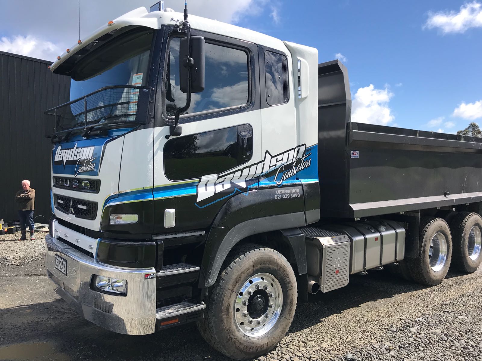 1600x1200 Mitsubishi Fuso HD Euro 470 2017 Tinting Ltd. Window Tinting Auckland
